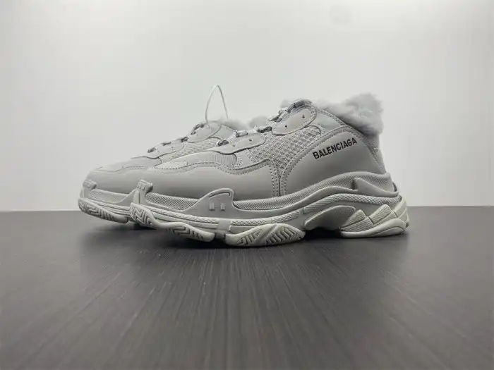 Cheap BLCG TRIPLE S SNEAKER 668563 W3CQ5 1210 0126