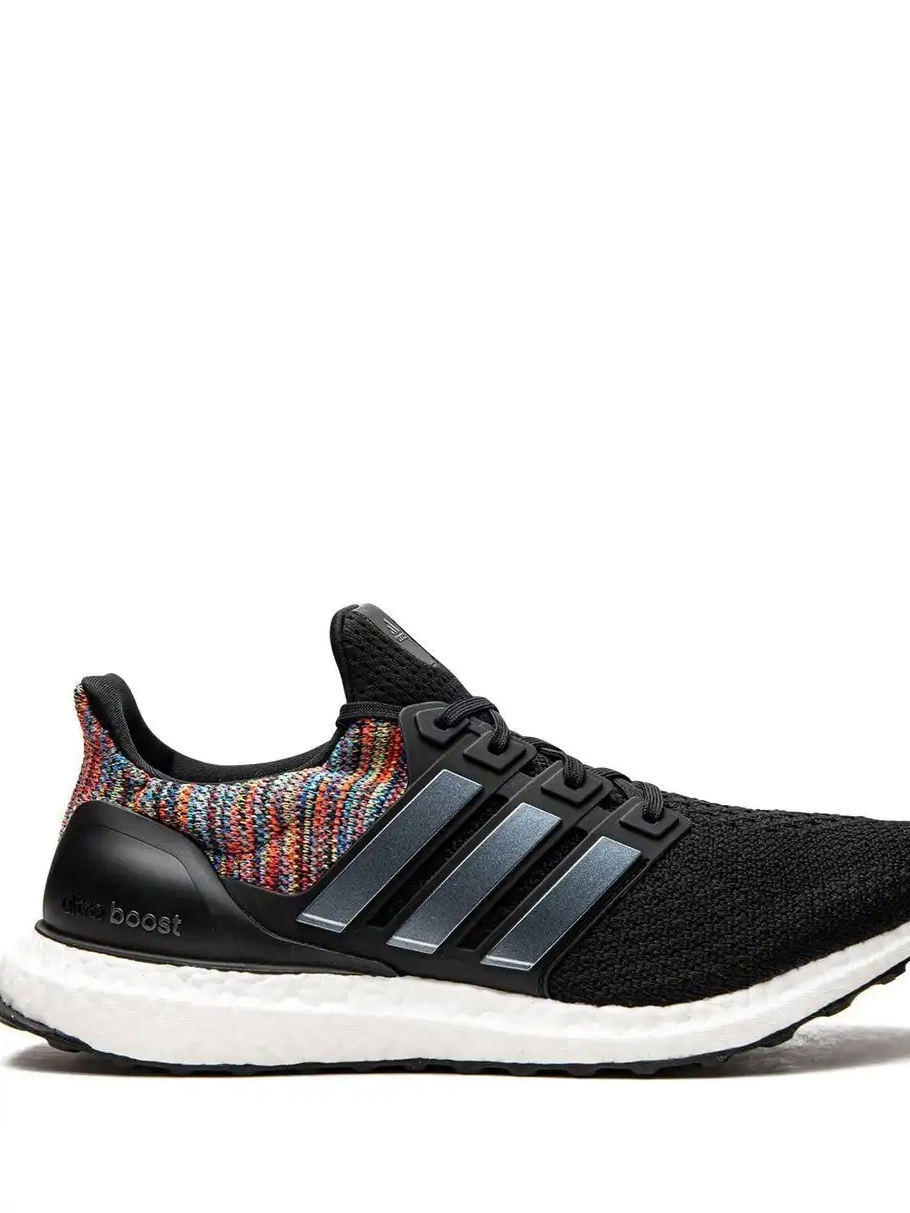 Cheap adidas sneakers  low-top DNA Ultraboost 0220