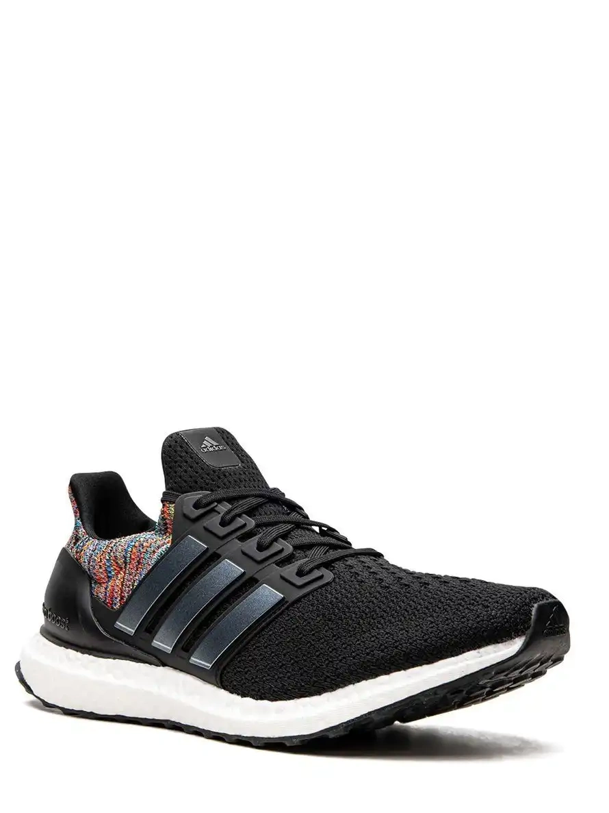 Cheap adidas sneakers  low-top DNA Ultraboost 0220