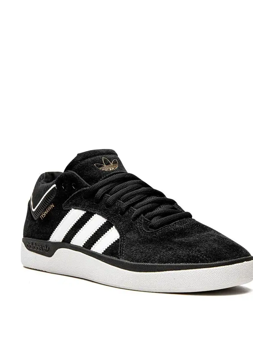 Cheap adidas low-top Tyshawn sneakers  0219